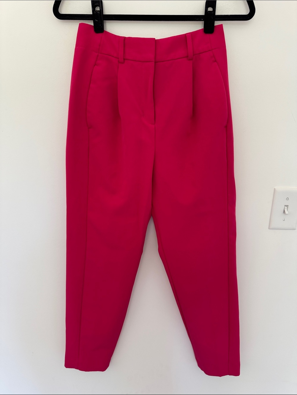 Express Women's High-Rise Ankle Hot Pink Tapered Pants - Size 0